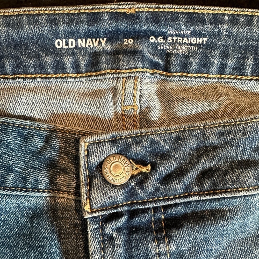 OG Straight mid rise slit ankle medium wash women's size 20 jeans by Old Navy - Picture 7 of 9